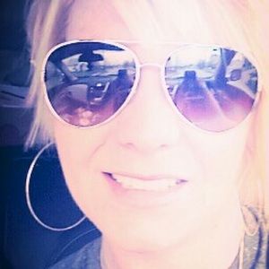 Meet your Posher, Mandy